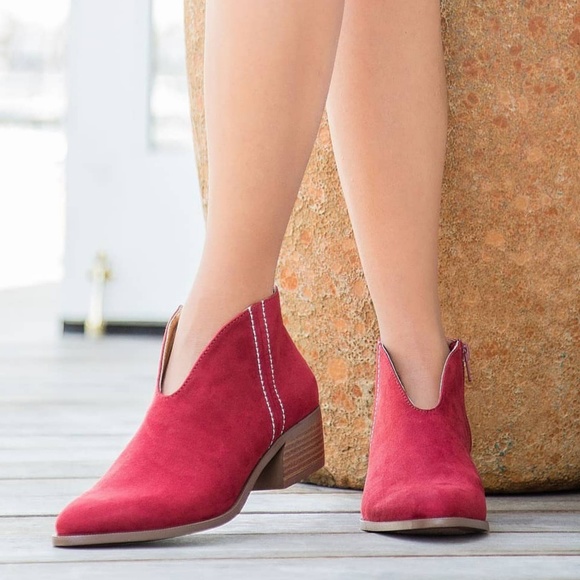 Last 6  size Suede Zip-Up Almond Toe Ankle Boots - Picture 2 of 5